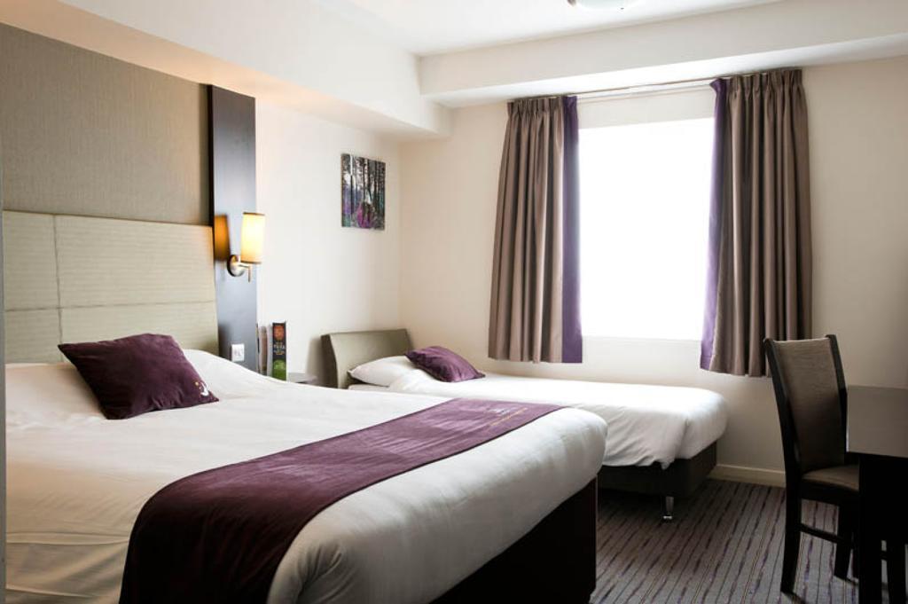 Premier Inn Inverness East Habitación foto