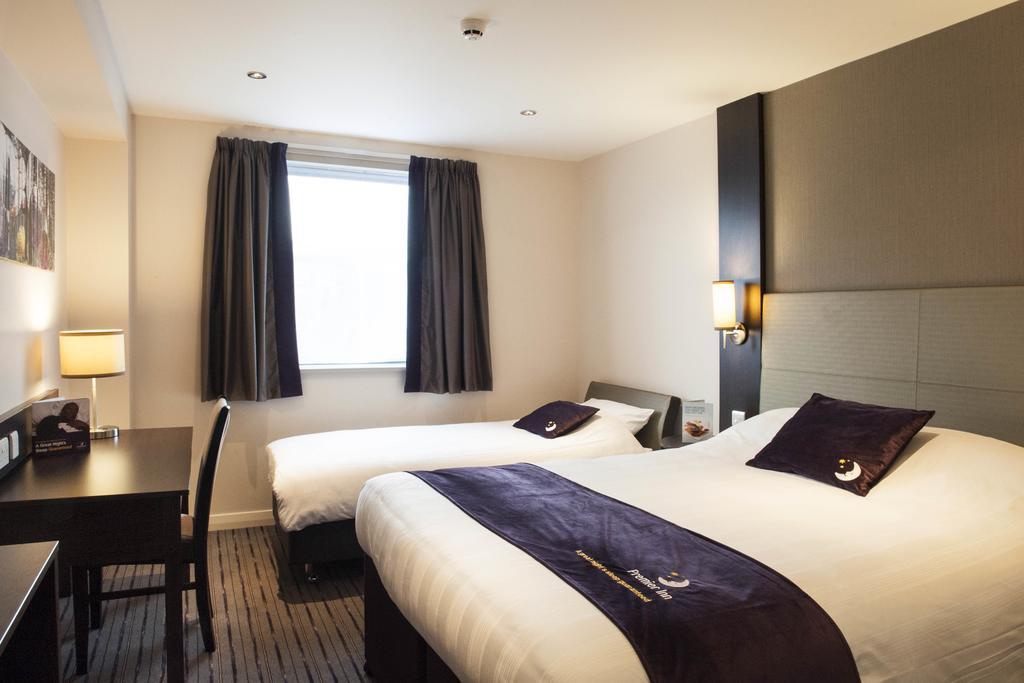 Premier Inn Inverness East Habitación foto